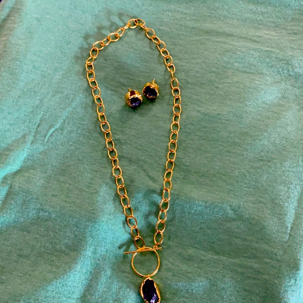 Wine purple necklace with stud earrings